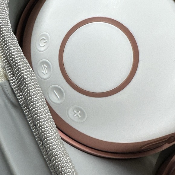 Momcozy Mobile Flow  Hands-Free Breast Pump - Open Box - Picture 6 of 16